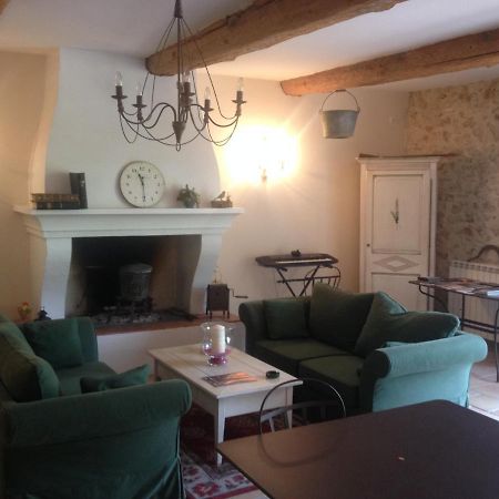 L'Abri Du Poete Bed and Breakfast Besse-sur-Issole Εξωτερικό φωτογραφία