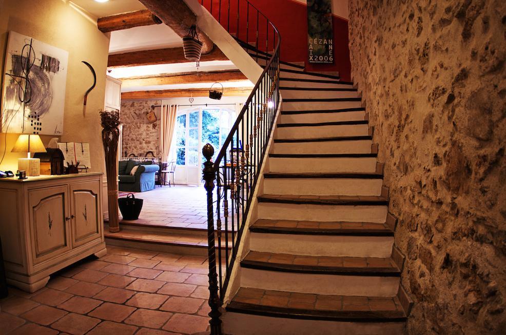 L'Abri Du Poete Bed and Breakfast Besse-sur-Issole Εξωτερικό φωτογραφία