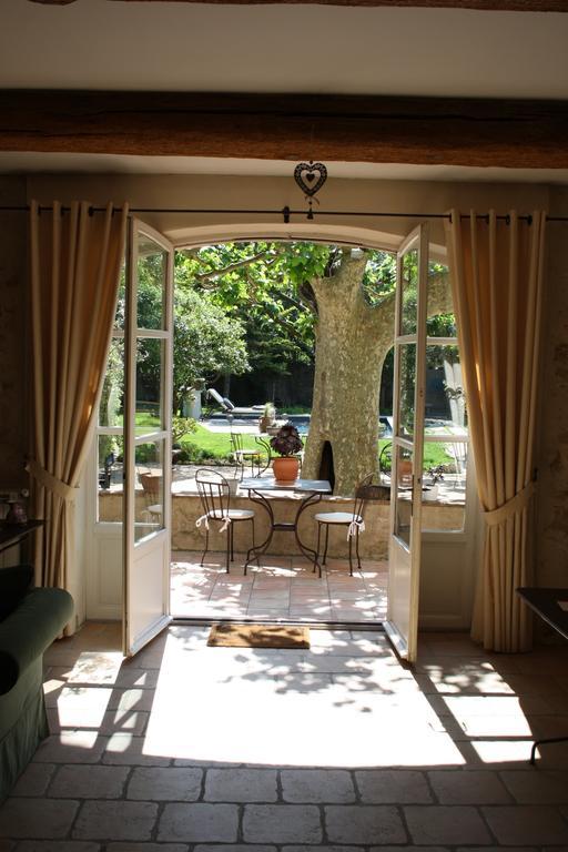 L'Abri Du Poete Bed and Breakfast Besse-sur-Issole Εξωτερικό φωτογραφία