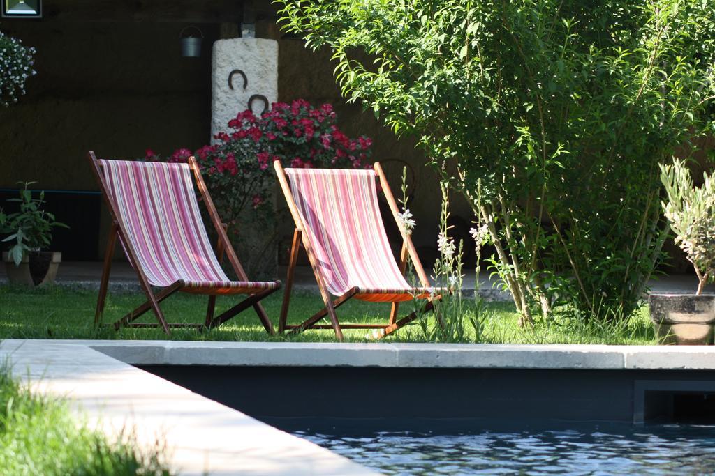 L'Abri Du Poete Bed and Breakfast Besse-sur-Issole Εξωτερικό φωτογραφία