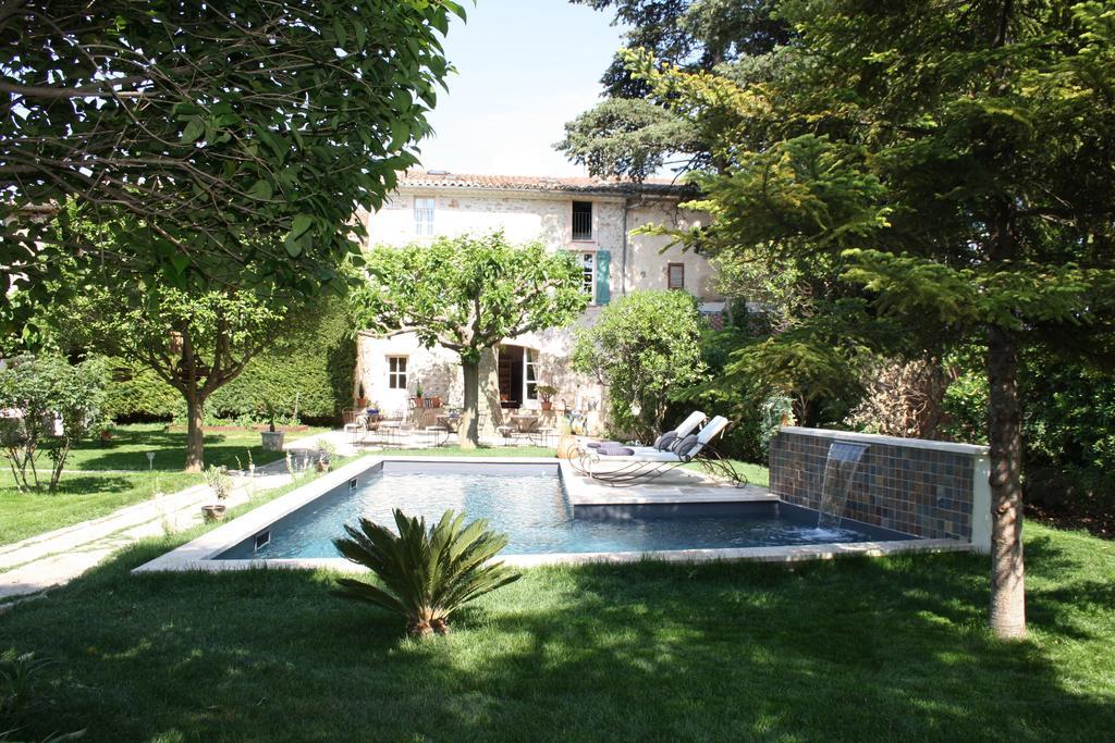 L'Abri Du Poete Bed and Breakfast Besse-sur-Issole Εξωτερικό φωτογραφία