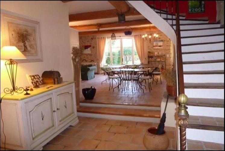 L'Abri Du Poete Bed and Breakfast Besse-sur-Issole Εξωτερικό φωτογραφία