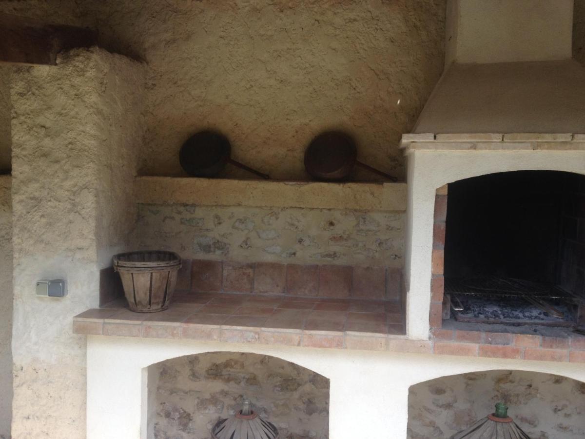 L'Abri Du Poete Bed and Breakfast Besse-sur-Issole Εξωτερικό φωτογραφία